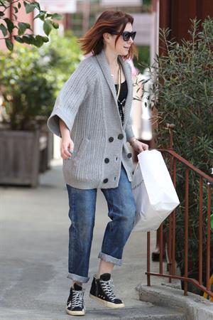 Alyson Hannigan Candids Leaving the Brentwood Country Mart in L.A - March 28th, 2014 