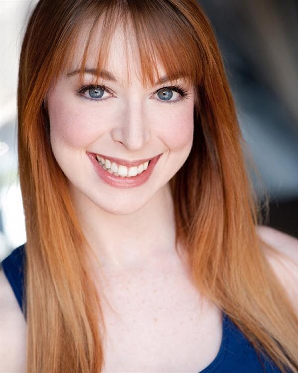 Lisa Foiles