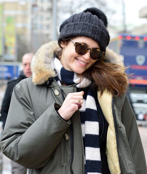 Gemma Arterton - Arrives at the ITV Studios in Waterloo, London (06.02.2013) 