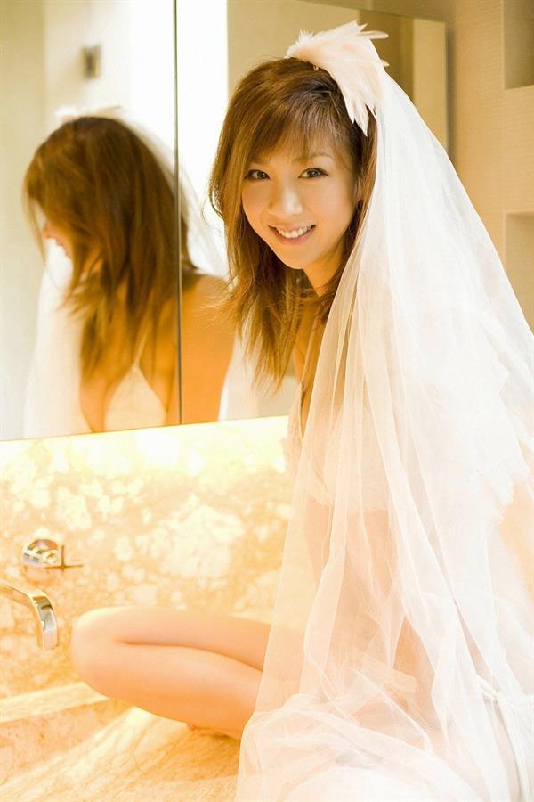 Aki Hoshino in lingerie