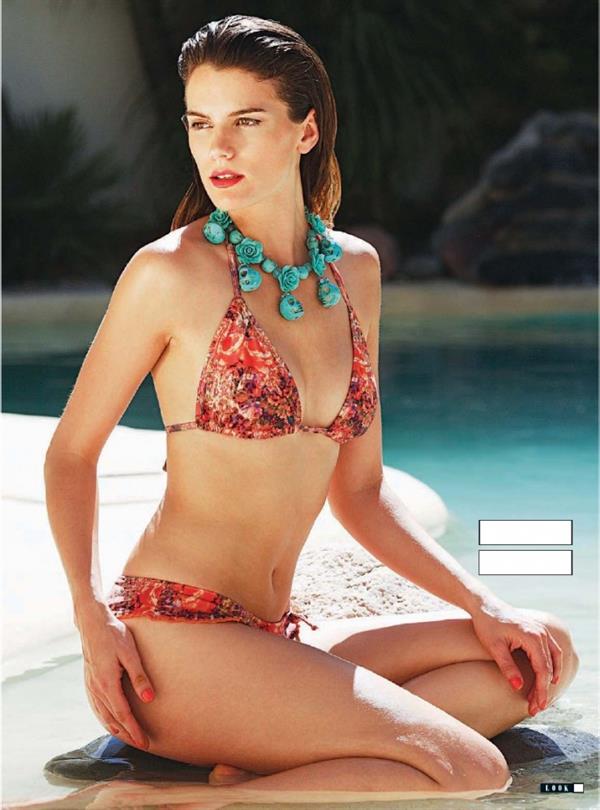 Yésica Toscanini in a bikini