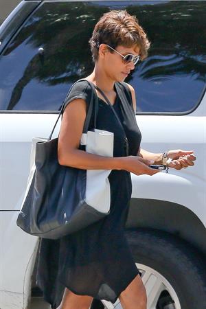Halle Berry at local nail spa in Malibu August 12, 2014