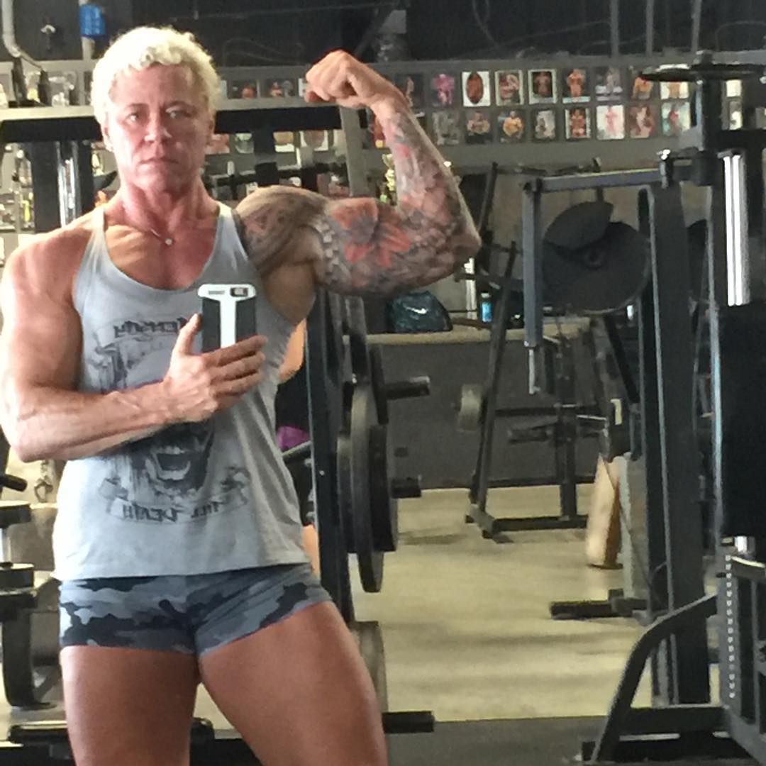 Jayne Stark taking a selfie