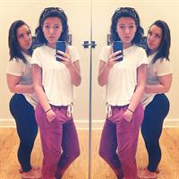 Chloe Sannito taking a selfie