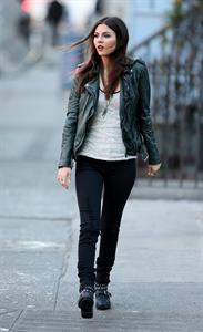 Victoria Justice – “Eye Candy” set in New York 11/13/13  