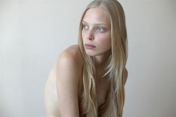 Tanya Dziahileva - breasts