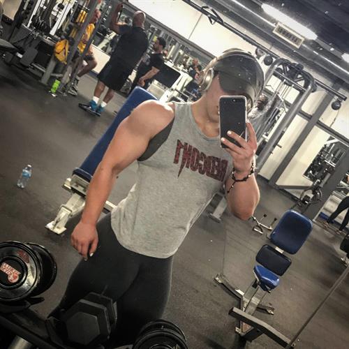 Chloe Sannito taking a selfie