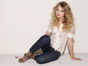 Taylor Swift - Glamour 2009/2010 by Matthias Vriens