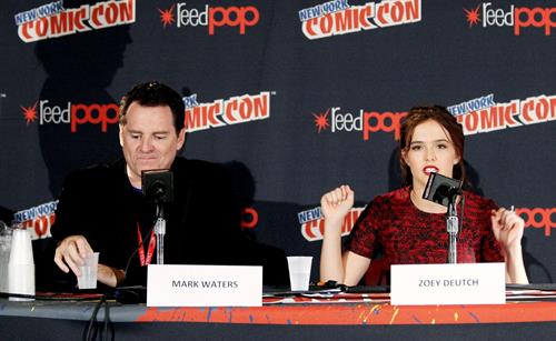 Zoey Deutch – “Vampire Academy” Panel NYCC 10/11/13  