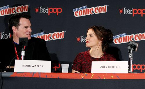 Zoey Deutch – “Vampire Academy” Panel NYCC 10/11/13  