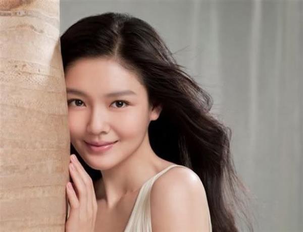 Barbie Hsu