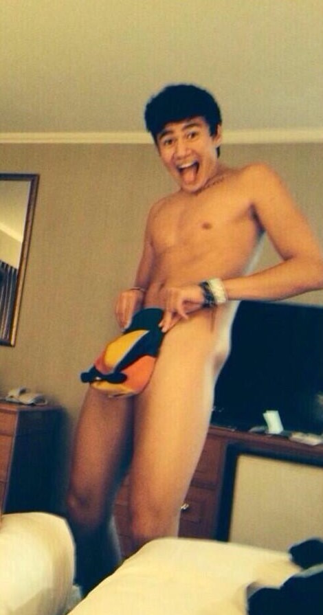 Calum Hood - breasts