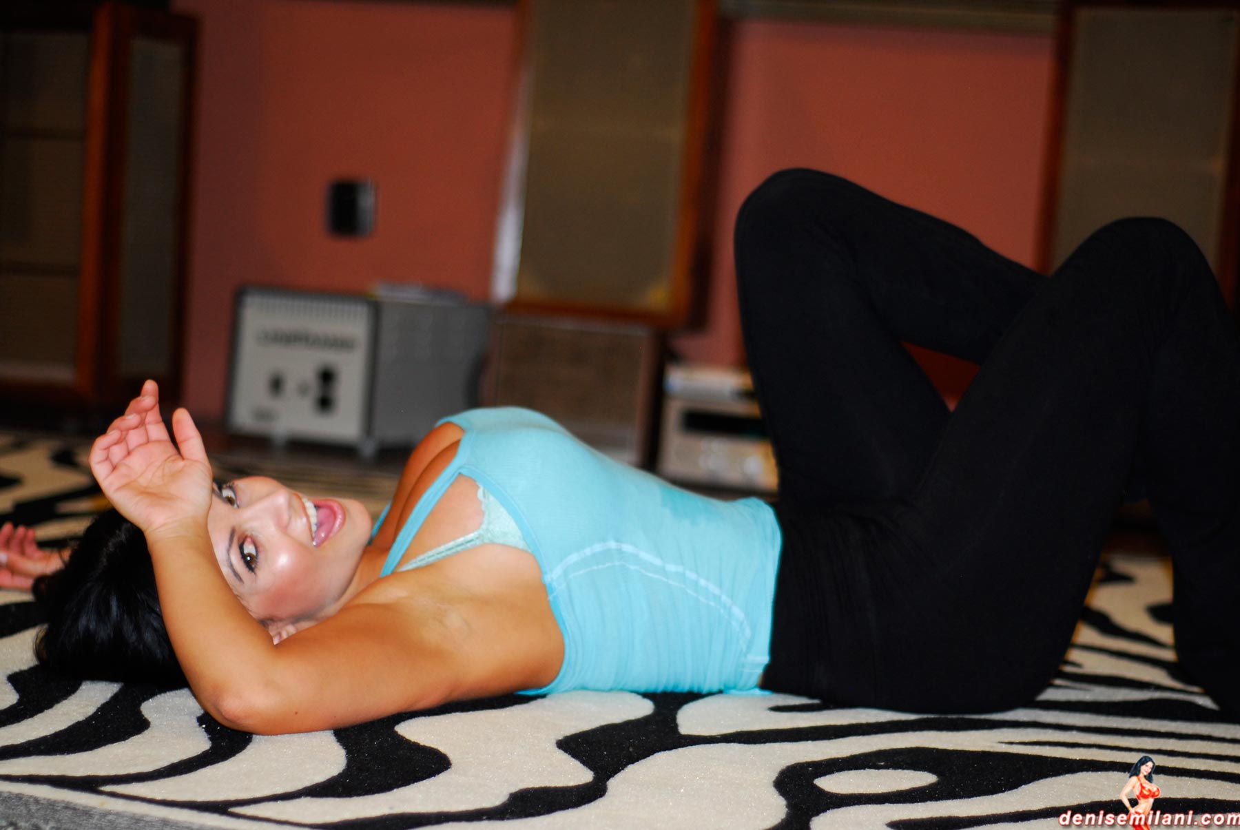 Denise Milani Photoset - Stretch