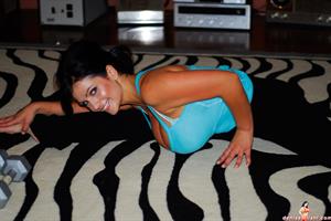 Denise Milani Photoset - Stretch