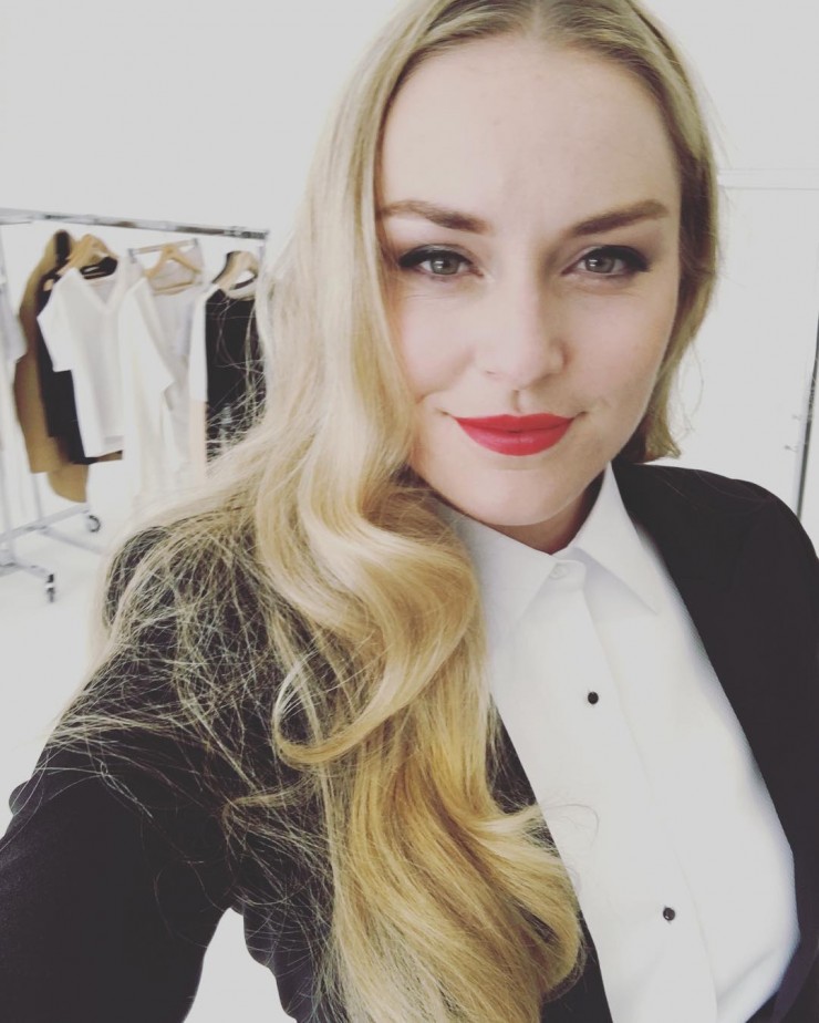 Lindsey Vonn taking a selfie