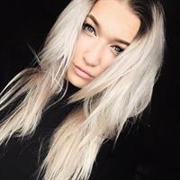 Rowan Cheshire taking a selfie