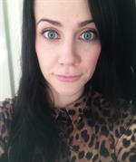 Roz Groenewoud taking a selfie