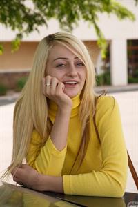 Dahlia Flashing her Tits