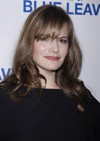 Jennifer Jason Leigh