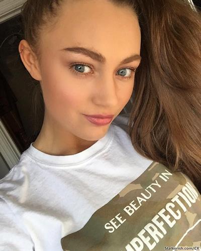 Courtney Knox taking a selfie