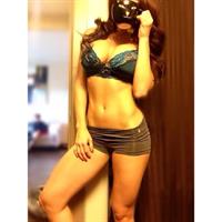 Hope Beel in lingerie taking a selfie