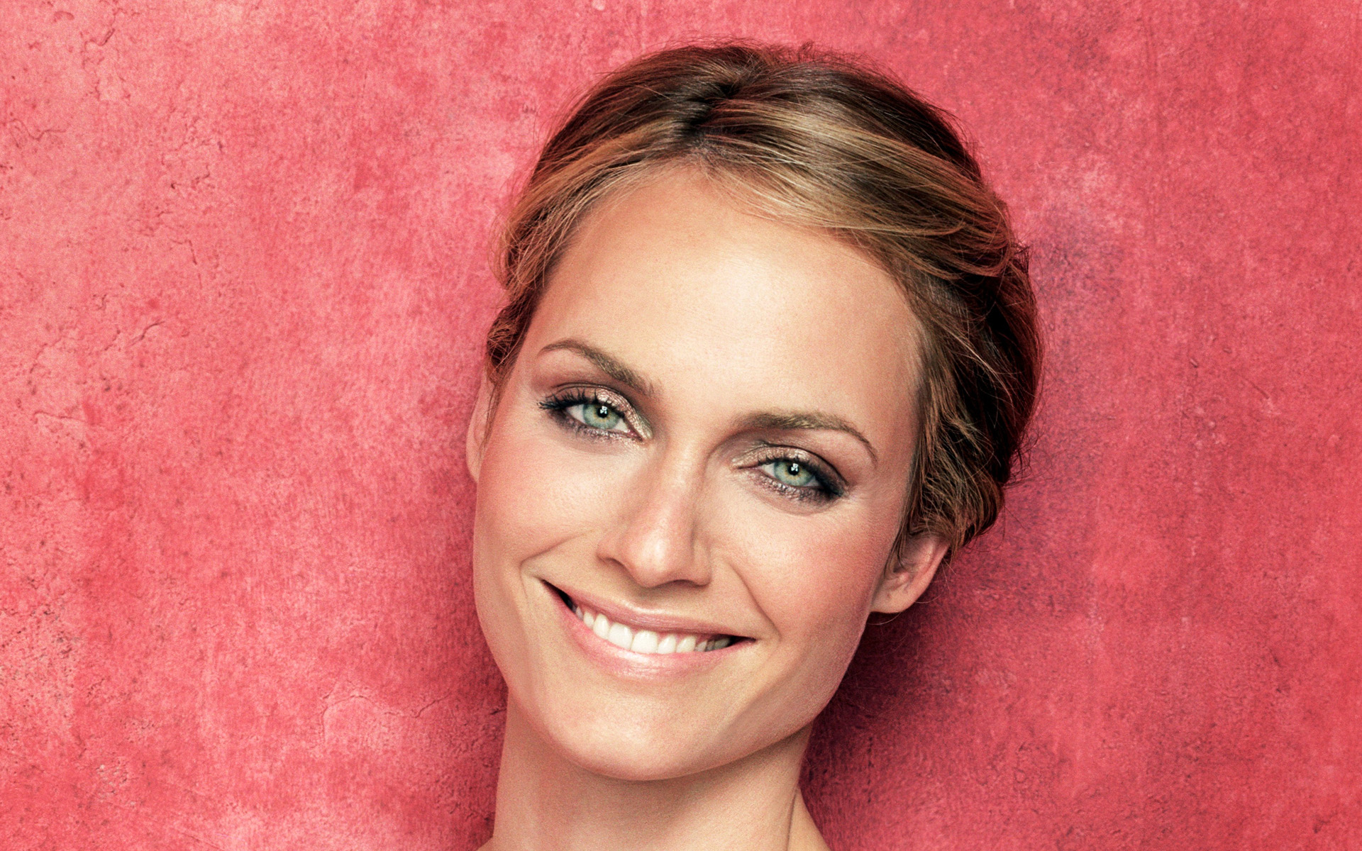 Amber Valletta