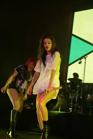 Selena Gomez –  Stars Dance  Milan performance 9/16/13  