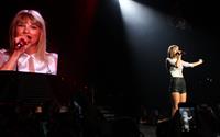 Taylor Swift  Red  Tour - Concert at the Staples Center in Los Angeles - August 19, 2013 