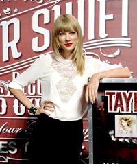 Taylor Swift 'Red' Tour Press Event in LA 8/20/13  