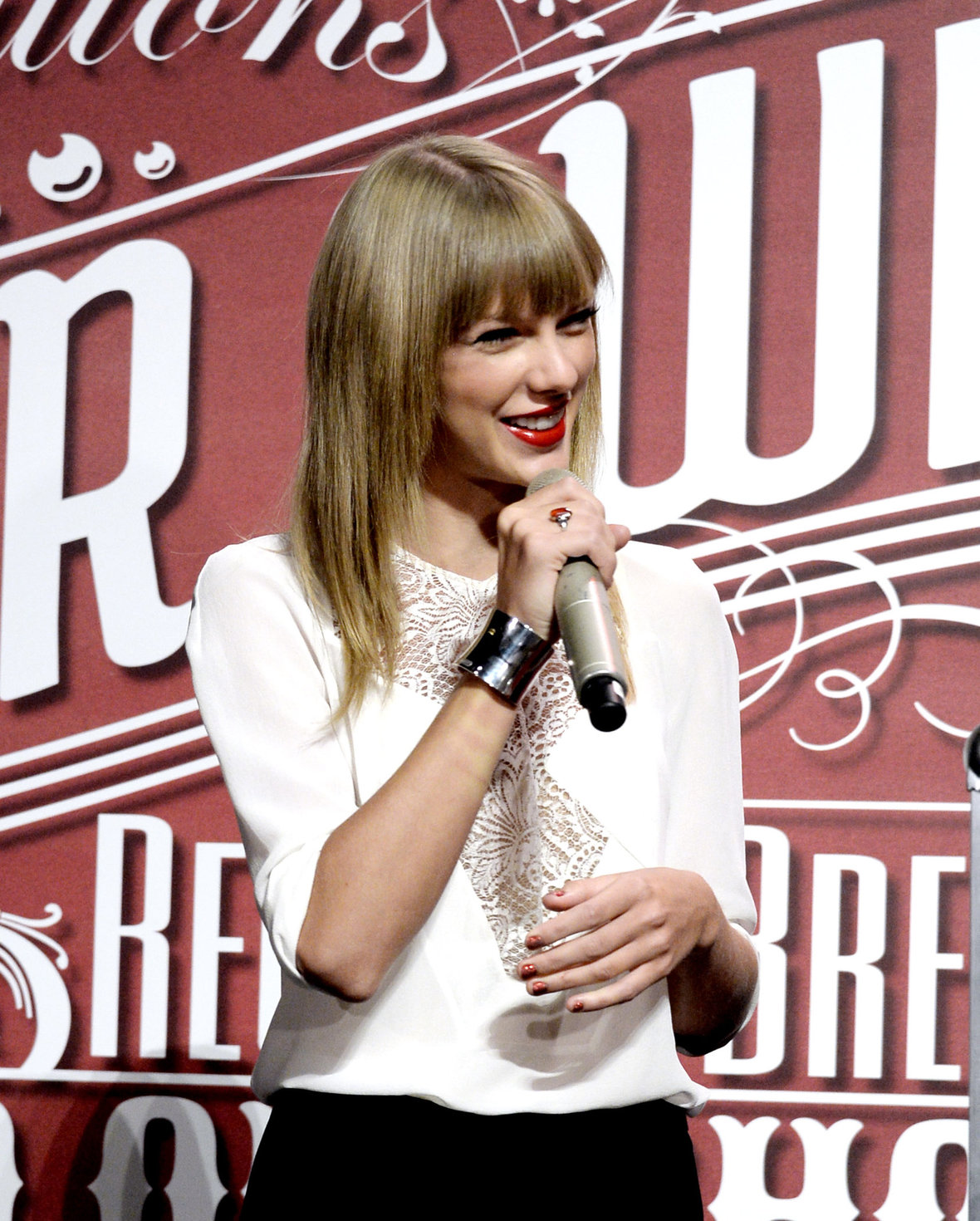 Taylor Swift 'Red' Tour Press Event in LA 8/20/13  