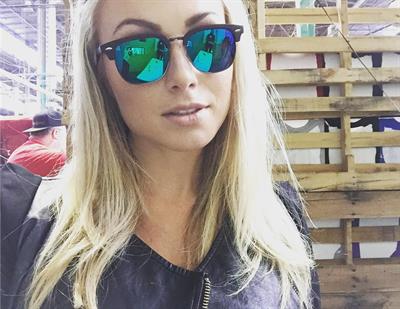 Dianna Dahlgren taking a selfie