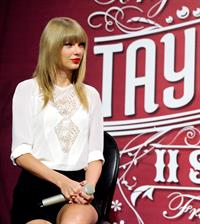 Taylor Swift 'Red' Tour Press Event in LA 8/20/13  