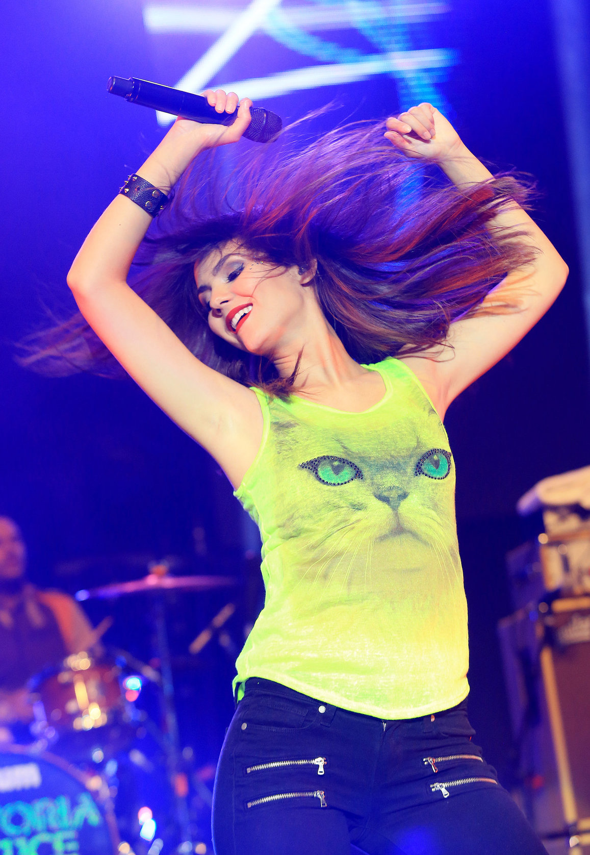 Victoria Justice - Iowa State Fair 8/13/13  