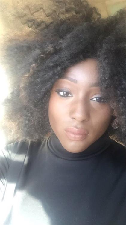 Oyinka Yusuff taking a selfie