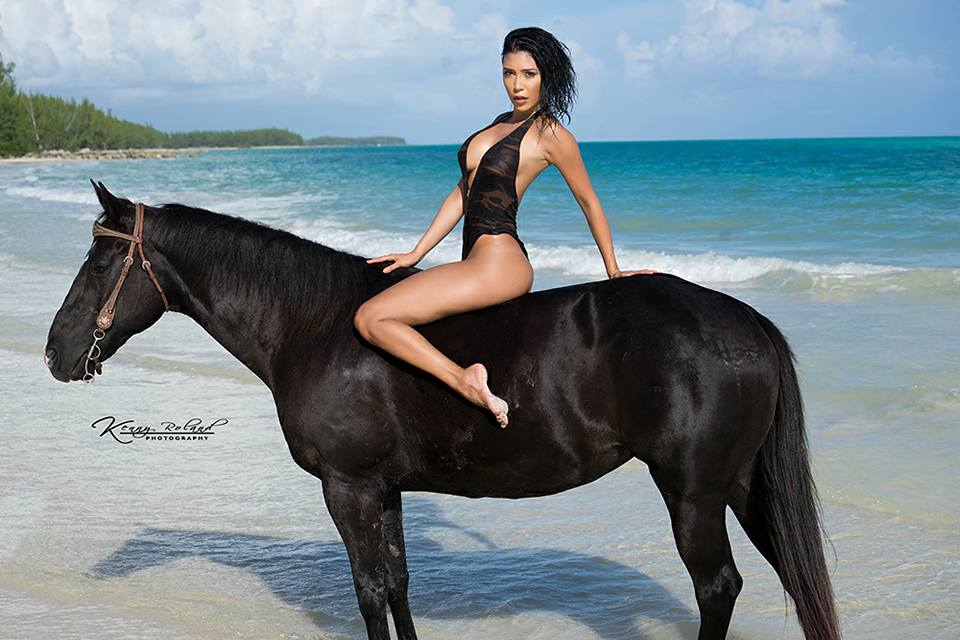 Lizzeth Acosta in lingerie