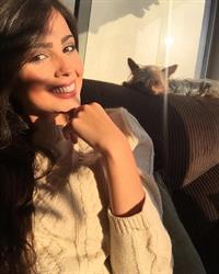 Ana Carolina Ugarte taking a selfie