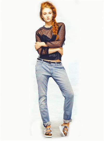 Sophie Turner (Actress)