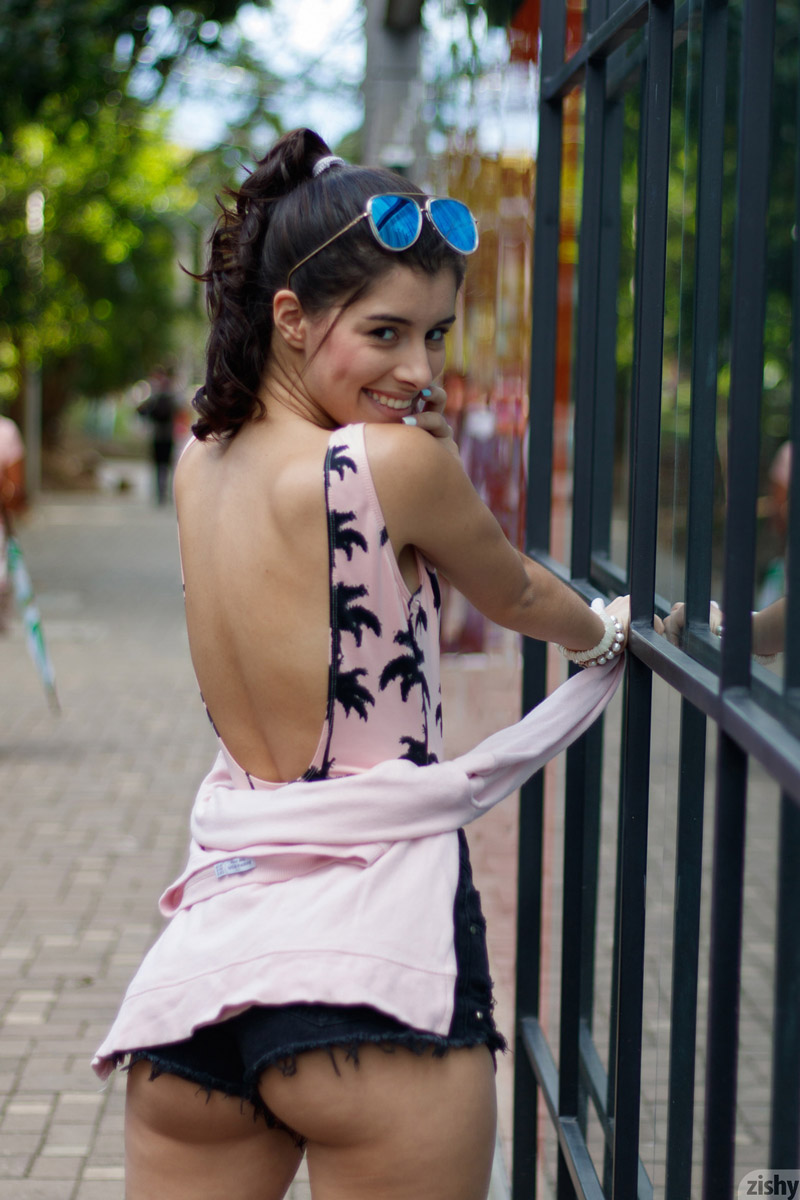 Kate Maze Skater Hottie