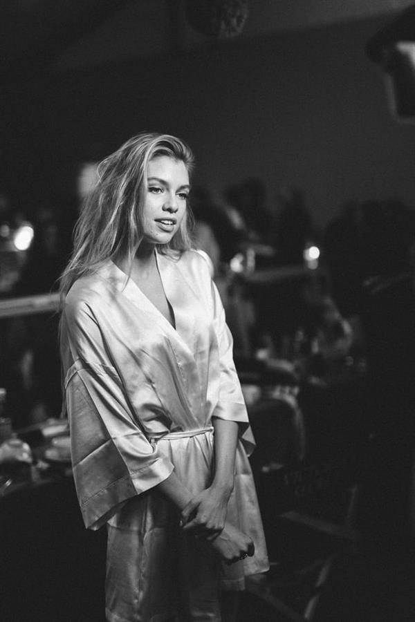 Stella Maxwell