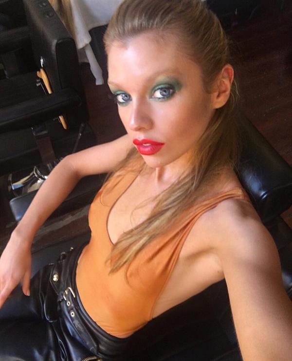 Stella Maxwell taking a selfie