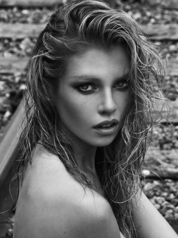 Stella Maxwell