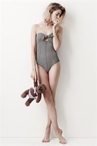 Stella Maxwell Pictures Stella Maxwell