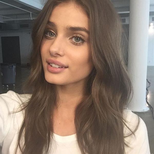 Taylor Marie Hill taking a selfie