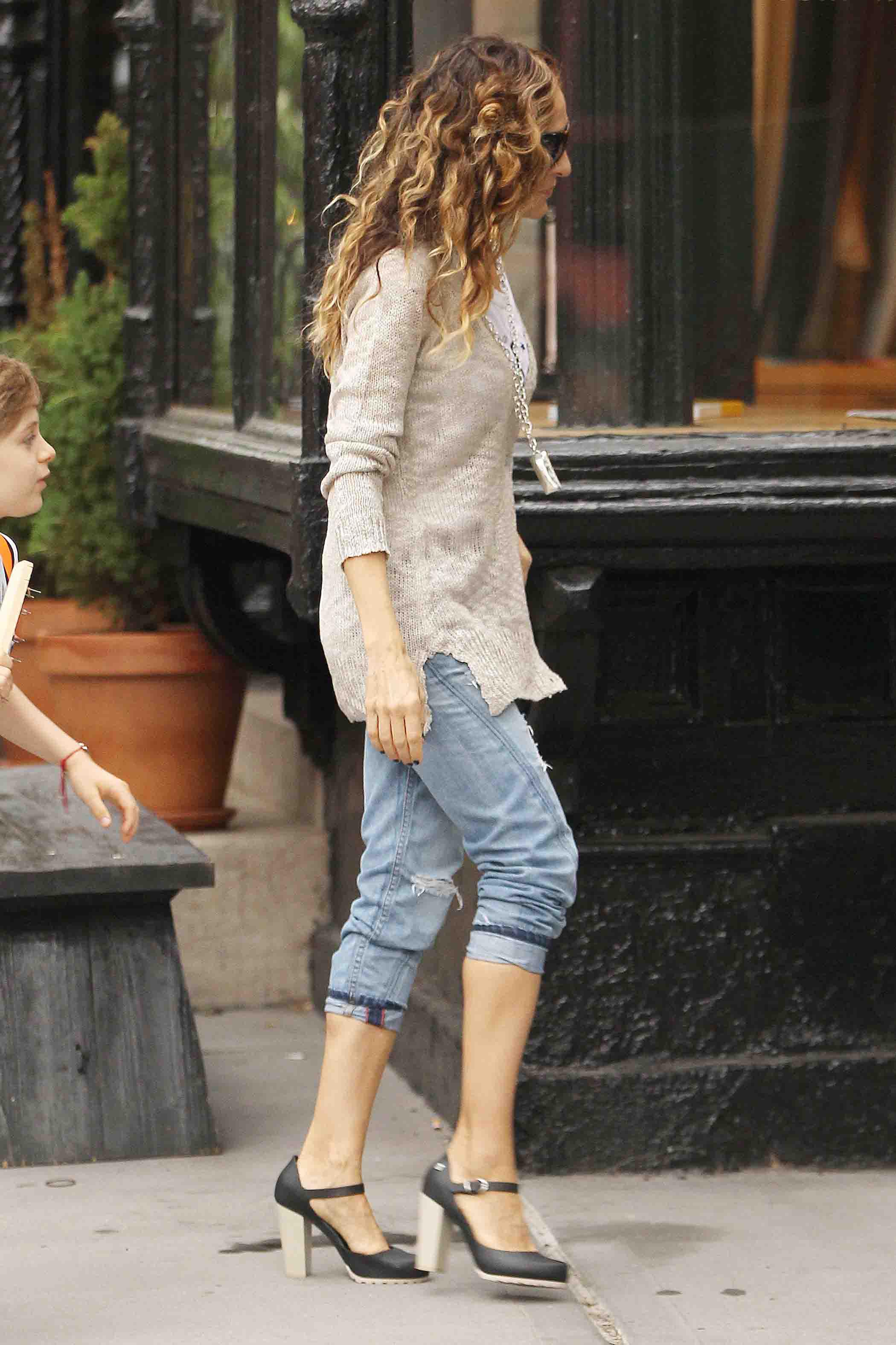 Sarah Jessica Parker Pictures Sarah Jessica Parker Takes her children to school in New York City (May 23, 2013)