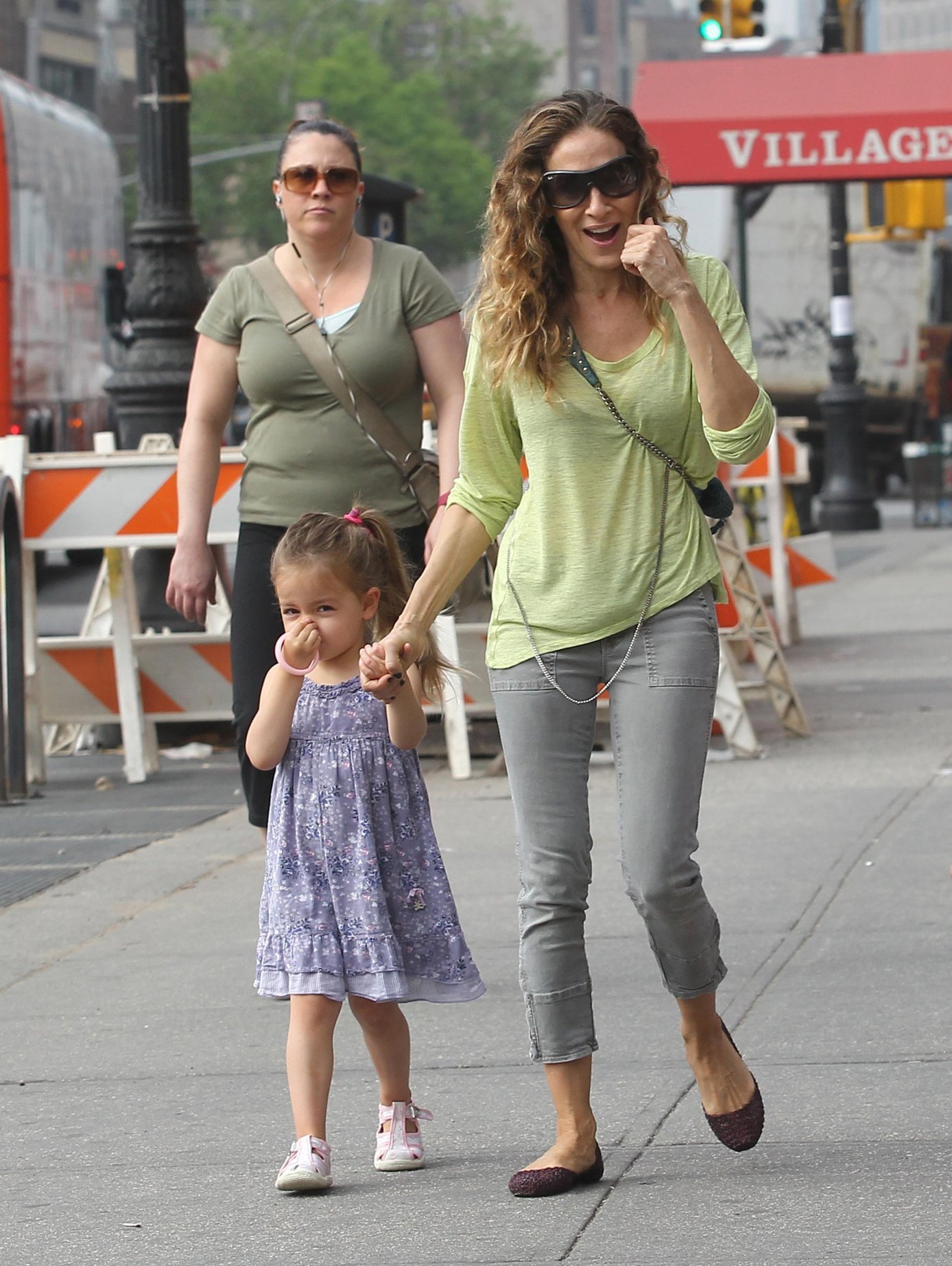 Sarah Jessica Parker Takes a stroll with her twins around the West Village in New York City (May 21, 2013) 