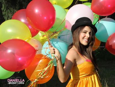 Daniella Monet