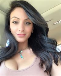 Crystal Marie Denha taking a selfie