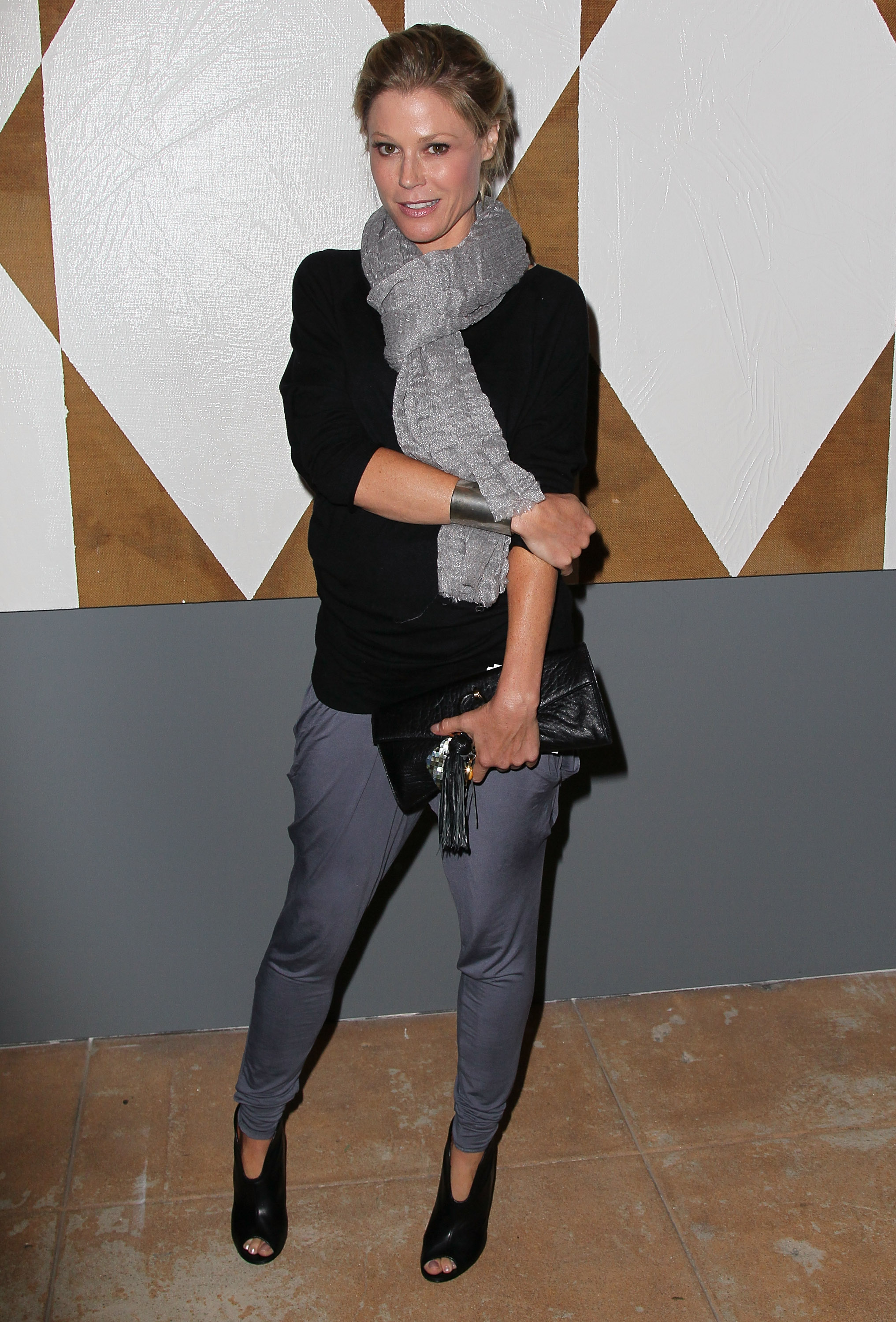 Julie Bowen - Opening night of 'Ghost Town' in Venice, CA (Jul 15, 2012)