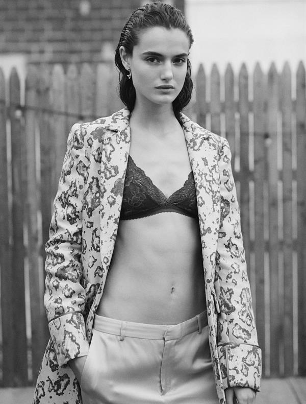 Blanca Padilla in lingerie