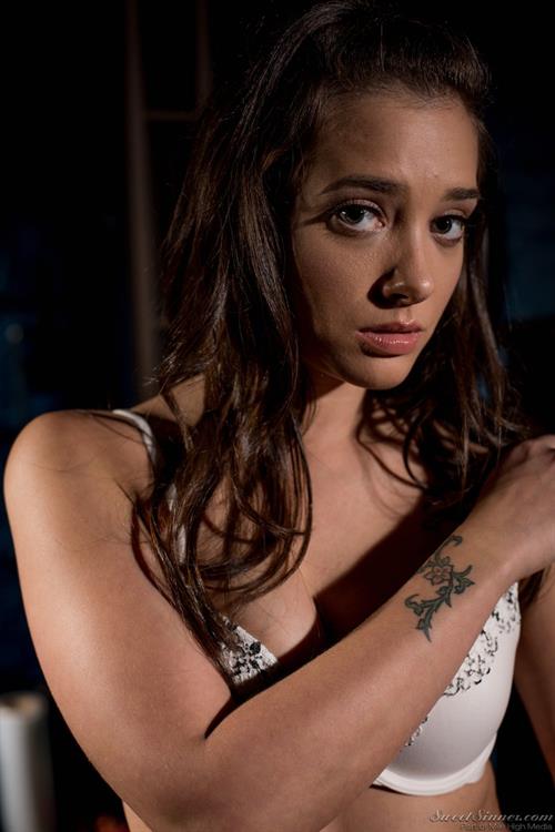 Gia Paige in lingerie